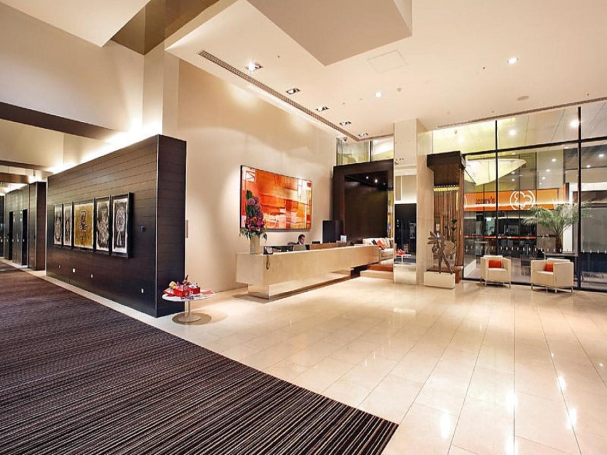 Luxury Designer Suite In Most Prestigious Location In Мельбурн Экстерьер фото